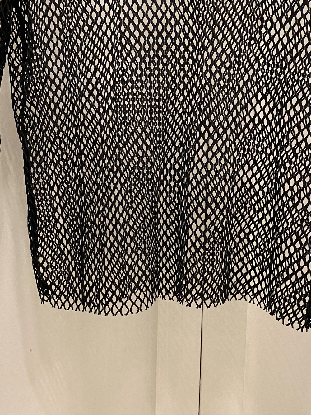 Bershka Black Fishnet Long-Sleeve Crop Top - Picture 5 of 9